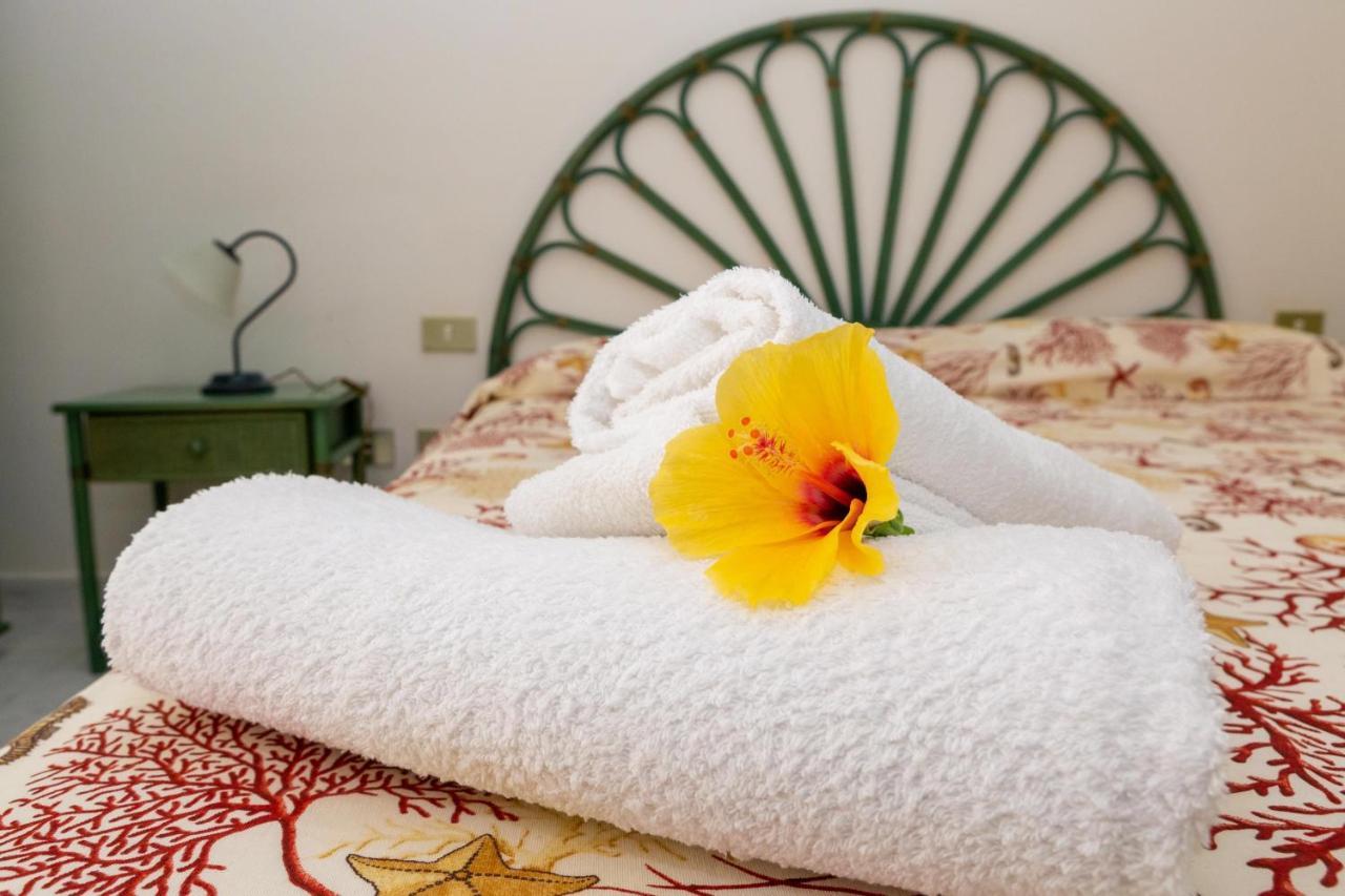 Il Complesso Saraceno Hotel ตอเรเดลเลสเตลเล ภายนอก รูปภาพ