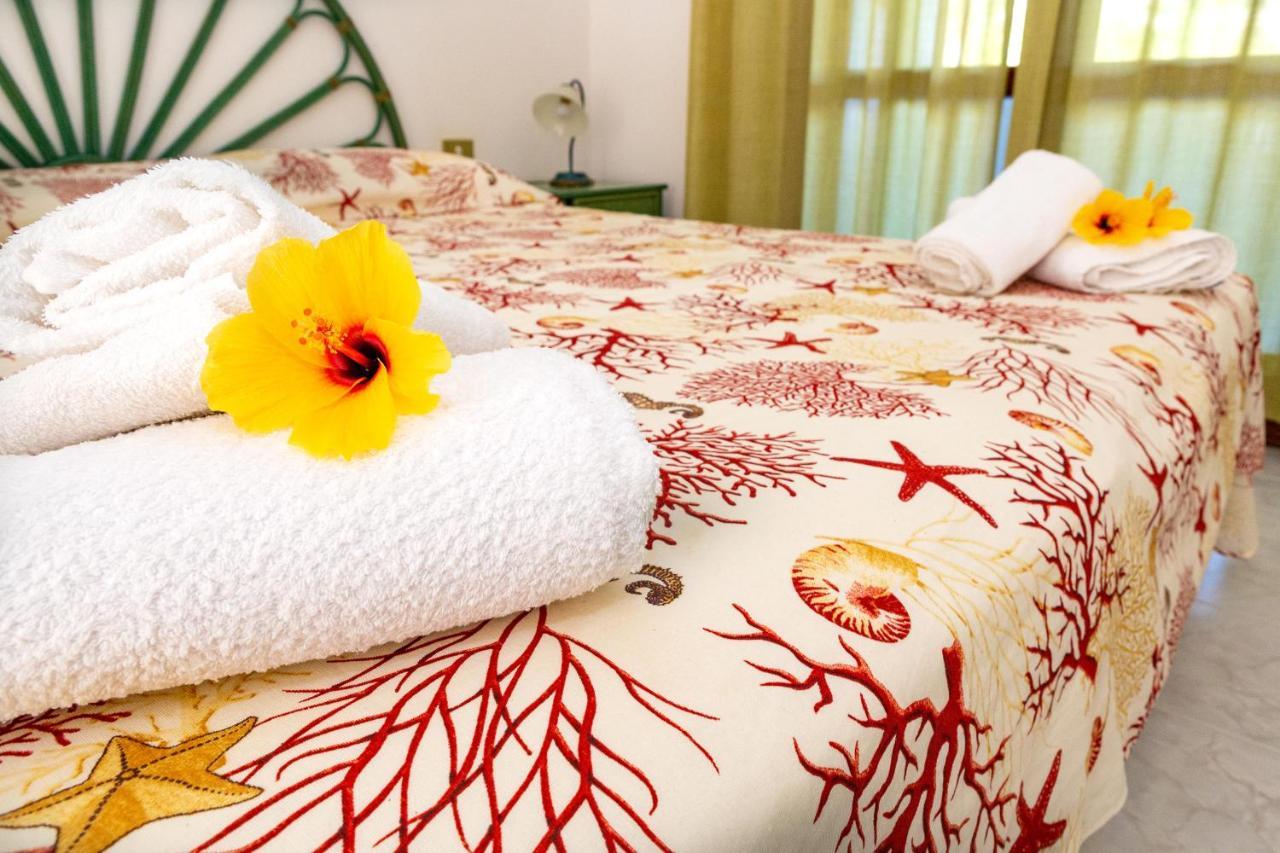 Il Complesso Saraceno Hotel ตอเรเดลเลสเตลเล ภายนอก รูปภาพ