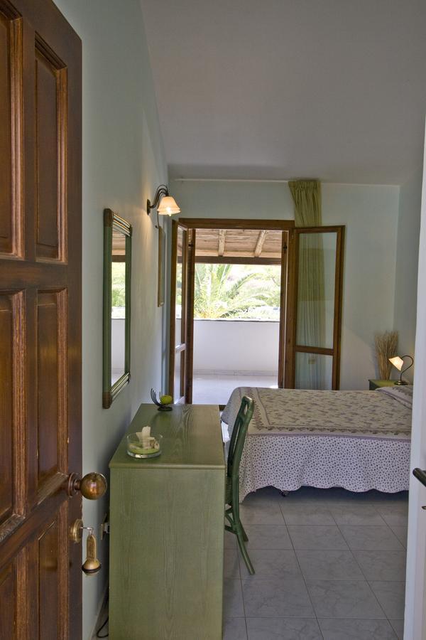 Il Complesso Saraceno Hotel ตอเรเดลเลสเตลเล ภายนอก รูปภาพ