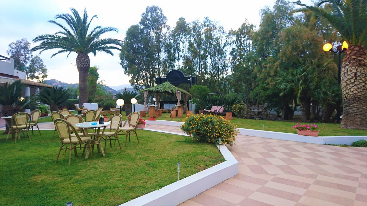 Il Complesso Saraceno Hotel ตอเรเดลเลสเตลเล ภายนอก รูปภาพ